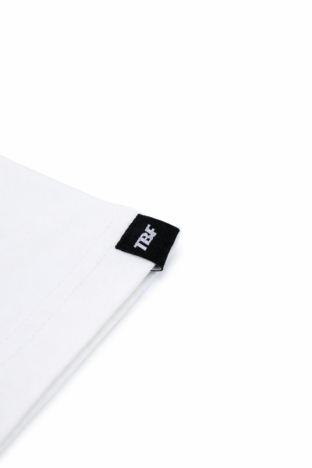 CHATGPT KNOWS (T-shirt)